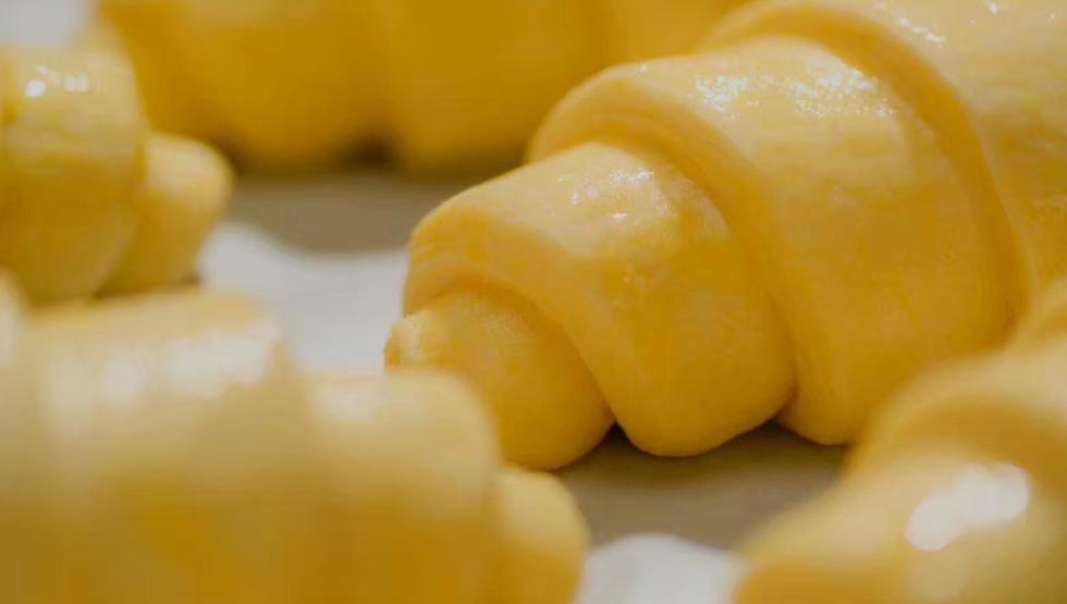 『100日だけのチョコクロワッサン by Tony Bake』のクロワッサン生地