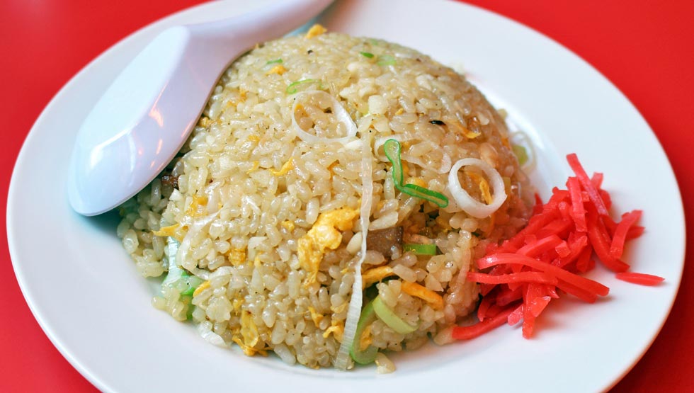 『矢場味仙 TOKYO』の「ニンニク炒飯」