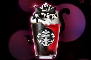 スタバ「アサイー ベリー フラペチーノ®」10/10より発売